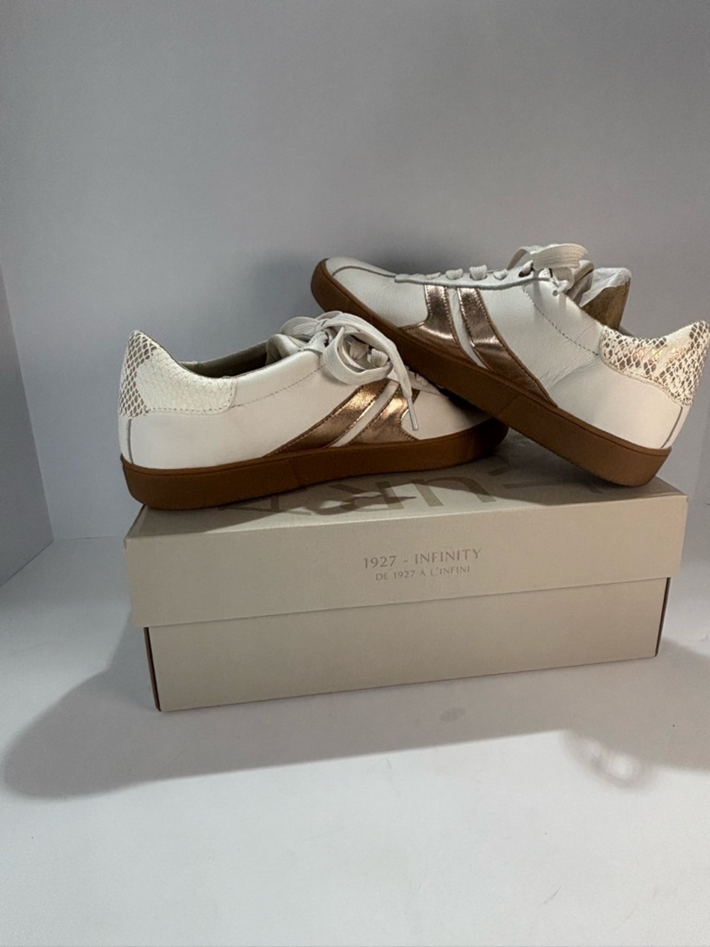 Naturalized Infinity White Rose Gold Sneackers Women’s 8.5